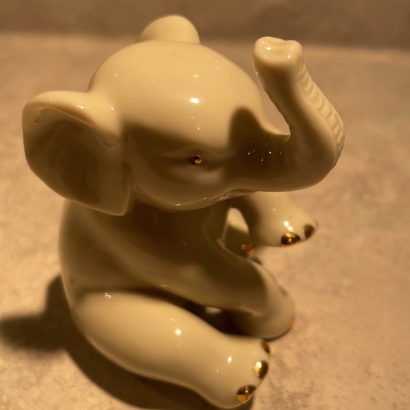 Vintage Lenox elephant - Picture 3 of 6